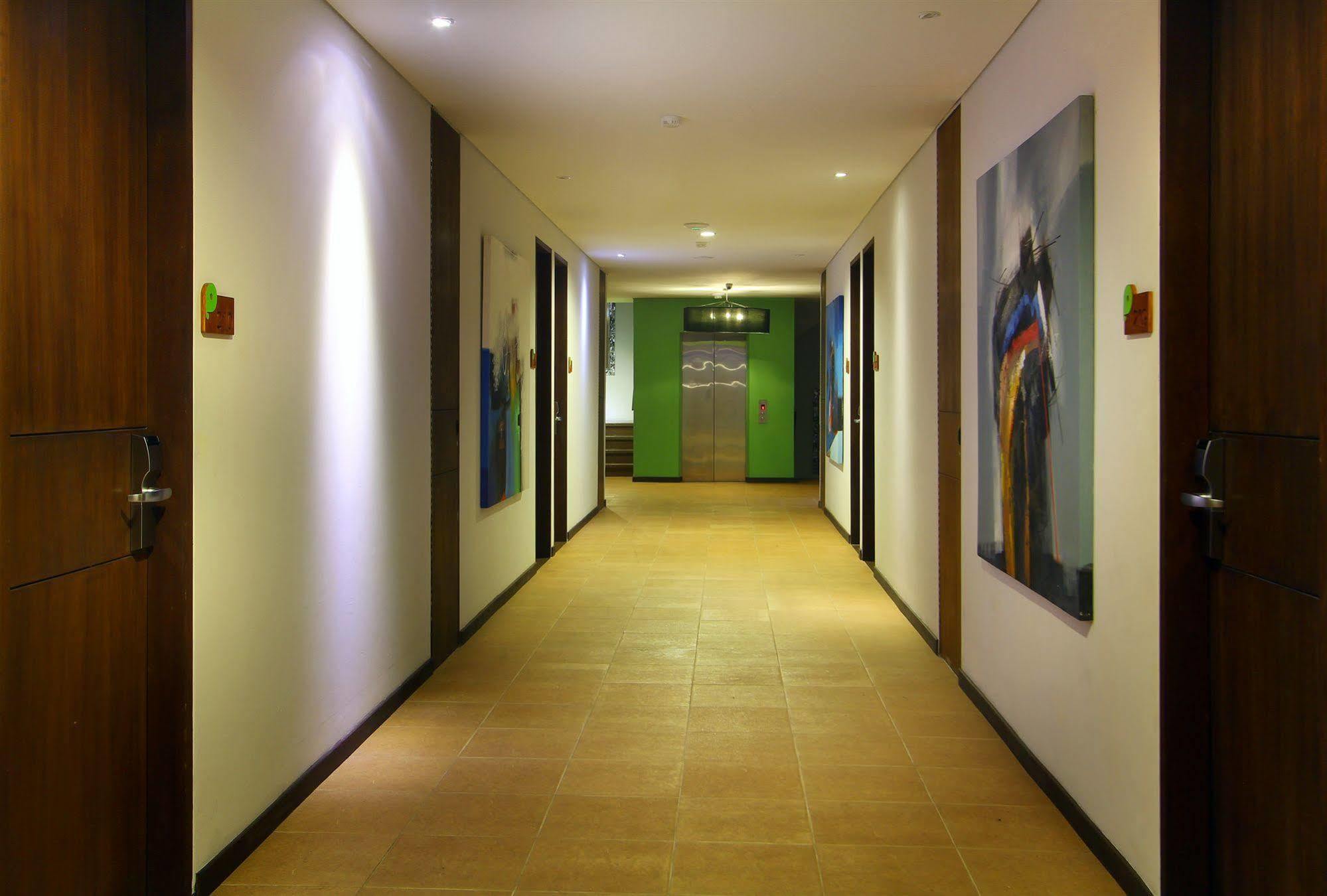 Praja Hotel Denpasar Exterior foto